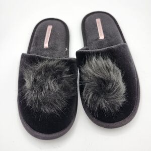 Victoria’s Secret Pom Slippers Black